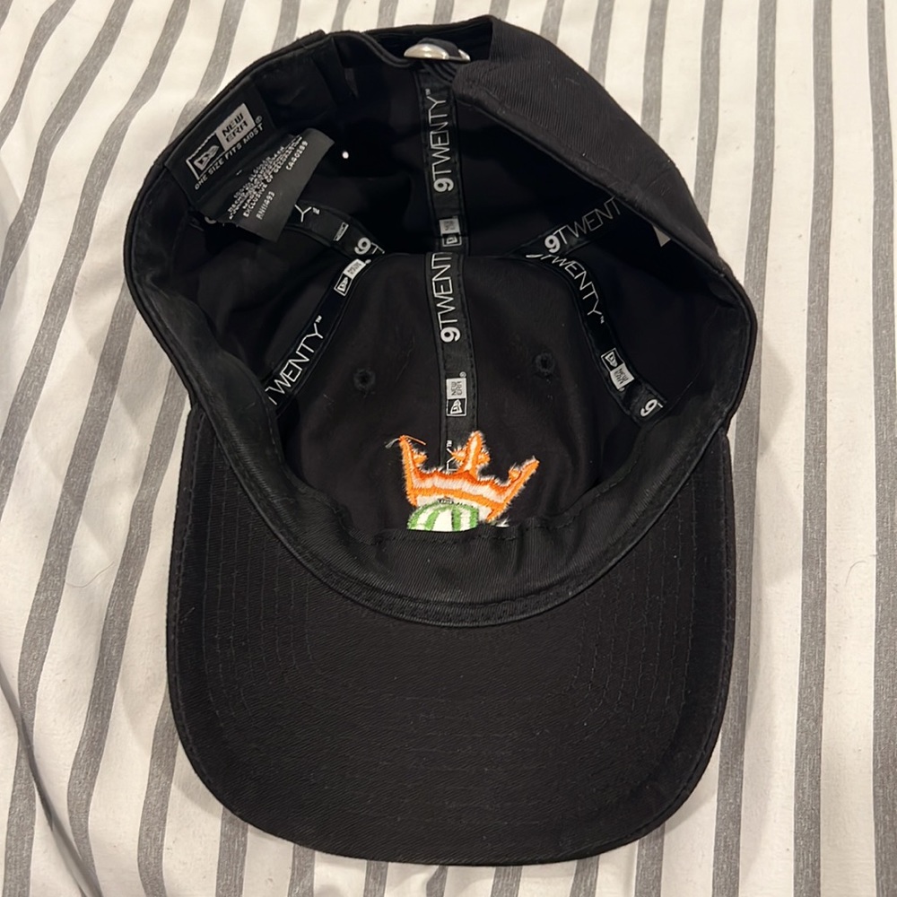DraftKings hat - Picture 2 of 3